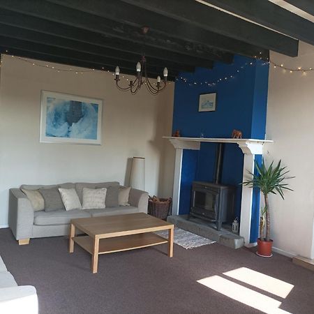 La Petellerie, maison de campagne avec piscine pour un séjour détente Moyon Esterno foto