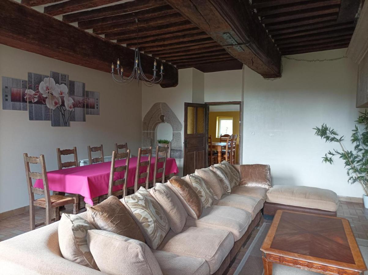 La Petellerie, maison de campagne avec piscine pour un séjour détente Moyon Esterno foto