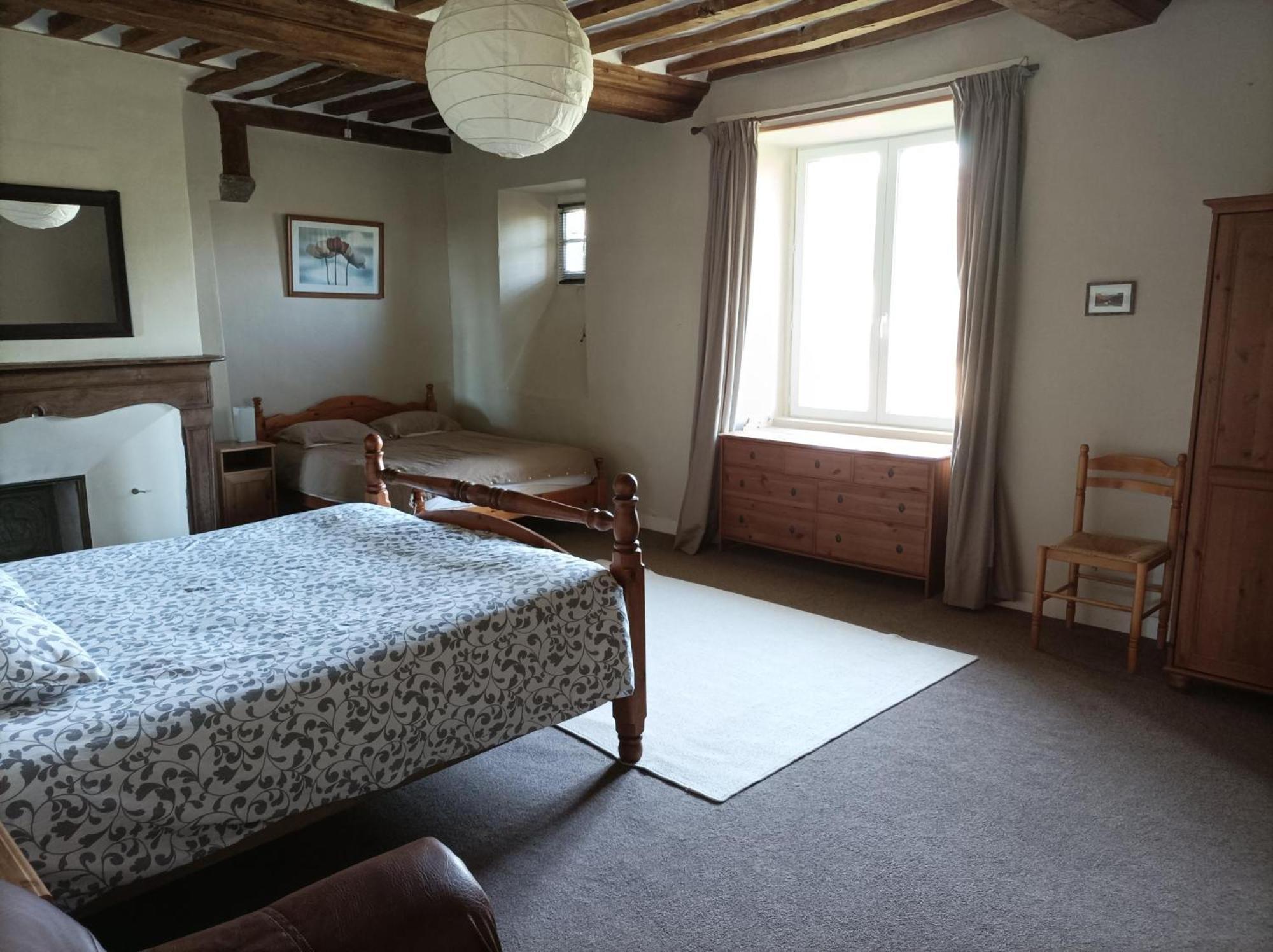 La Petellerie, maison de campagne avec piscine pour un séjour détente Moyon Esterno foto